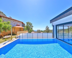 Villa Aqua